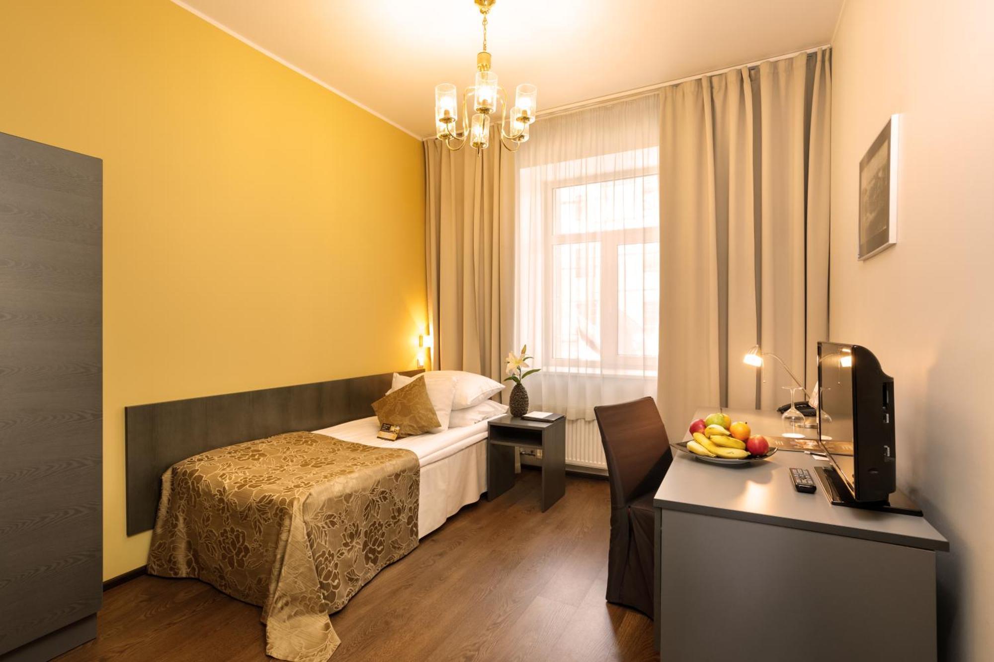 Kreutzwald Viesnīca 4*